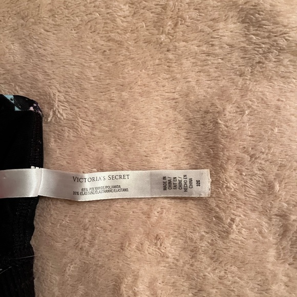 Victoria Secret Sport Multi-Colour Sports Bra - Picture 6 of 6